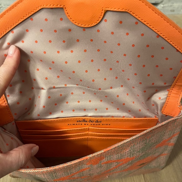 Stella & Dot Aztec clutch in orange and gold - Picture 3 of 3